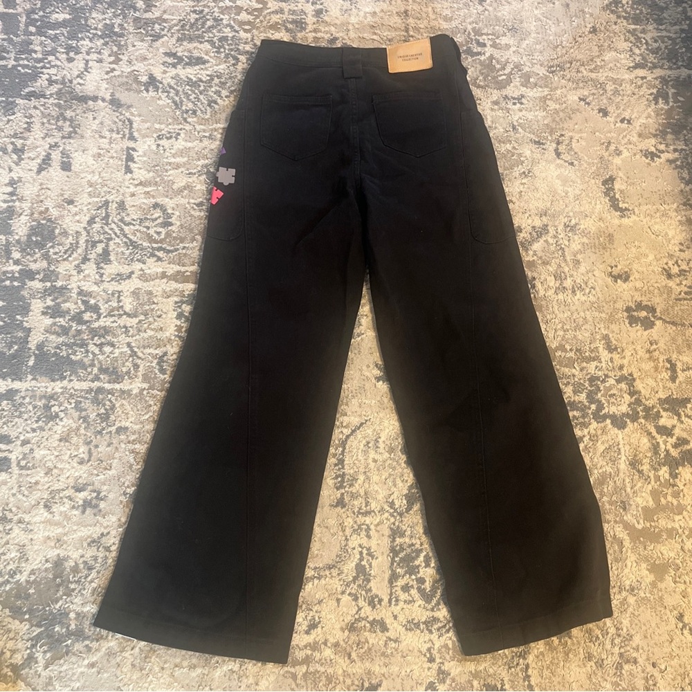 11KN Black Cargo Pants Size medium Stars Pass By Leave Traces Puzzles - Picture 14 of 14